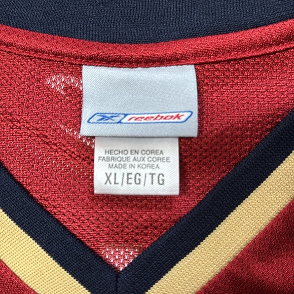 Men’s LeBron James Reebok Jersey - Picture 4 of 5